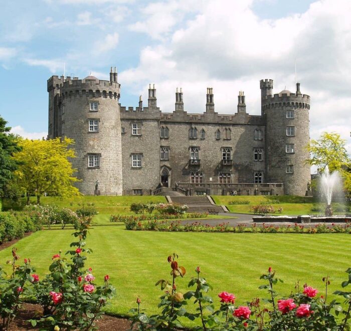 Irish Limo Tours | Book Private Chauffeur Tours Ireland